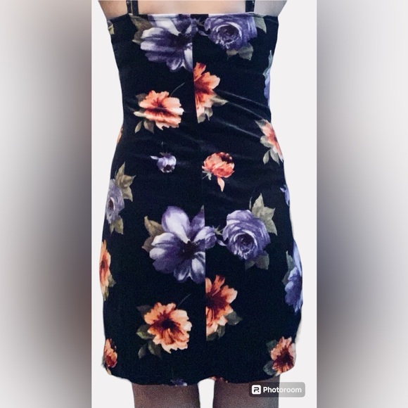 Forever 21 Black Floral Velvet Cami Slip Dress - Picture 5 of 10